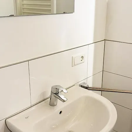 One In דירה ברגיש גלאדבך